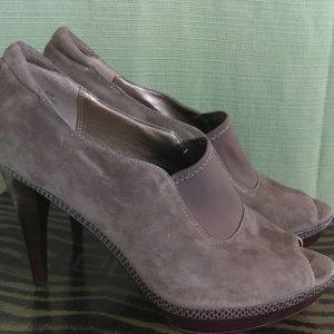 Moda Spana peep toe shootie